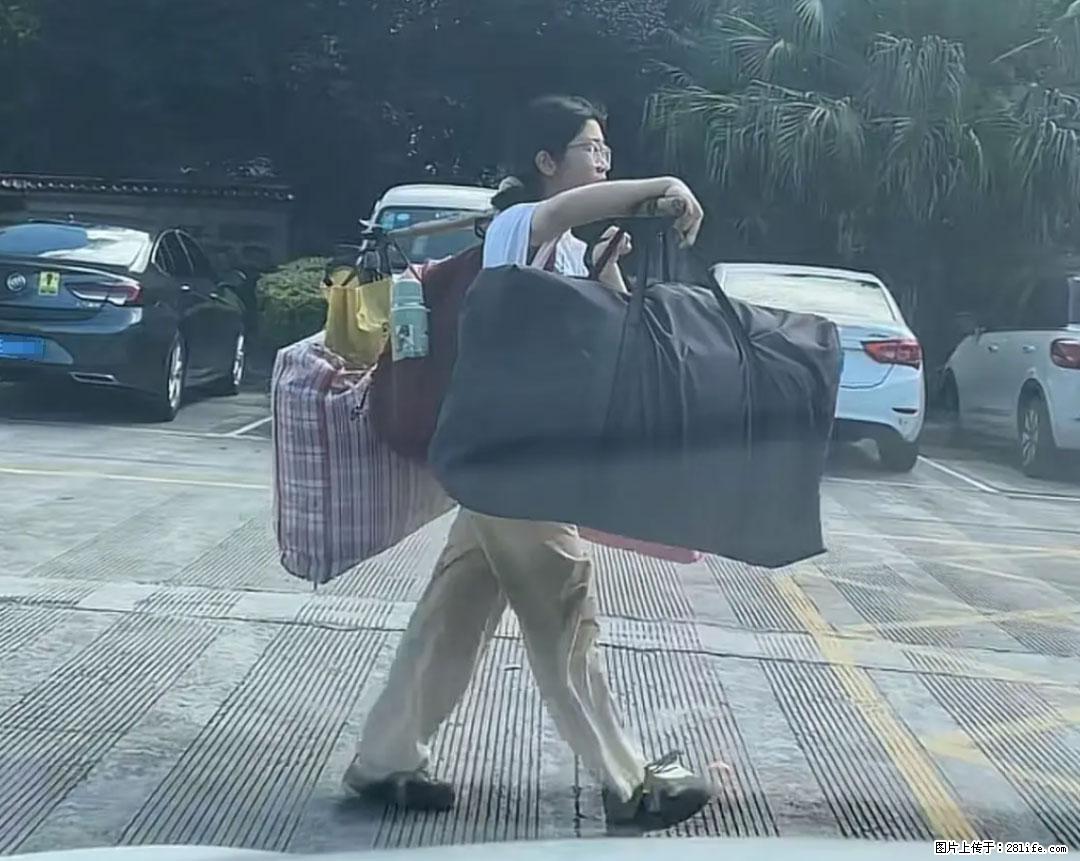 全网追的“扁担女孩”，找了一份暑假工，时薪12元 - 江门生活资讯 - 江门28生活网 jm.28life.net